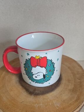 Peanuts White Ceramic Mug with Red Handle and Green Wreath